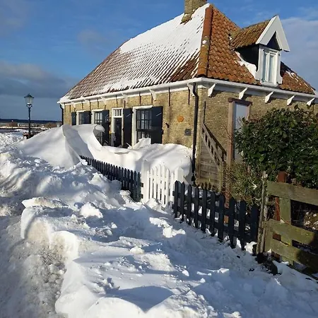 En Het Spookhuis Frühstückspension 4*