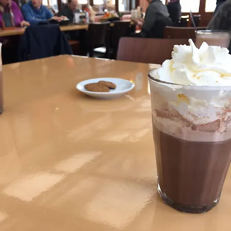 Frühstückspension En Het Spookhuis 4*