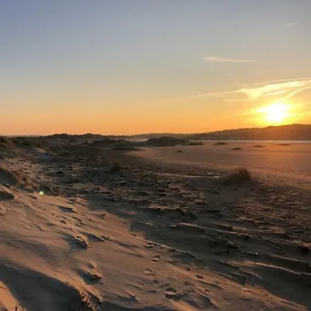 Frühstückspension En Het Spookhuis Den Hoorn (North Holland)