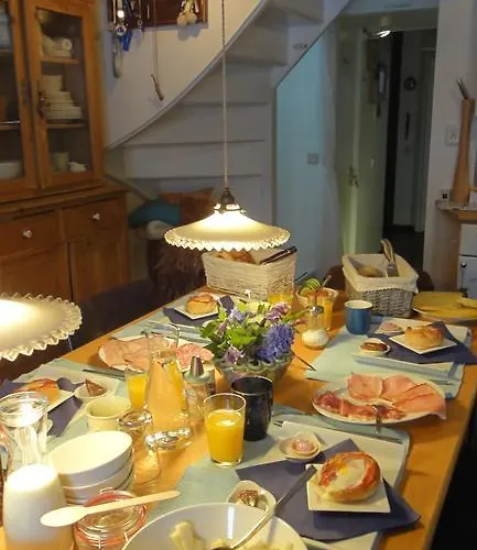 En Het Spookhuis 4* Den Hoorn (North Holland)