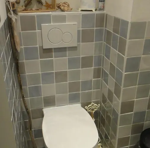 En Het Spookhuis Oda ve Kahvaltı Den Hoorn (North Holland)