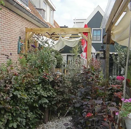 Bed & Breakfast En Het Spookhuis