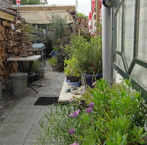 Bed & Breakfast En Het Spookhuis