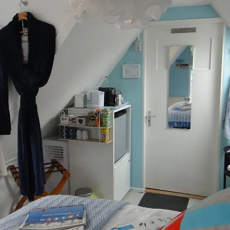 Bed & Breakfast En Het Spookhuis *