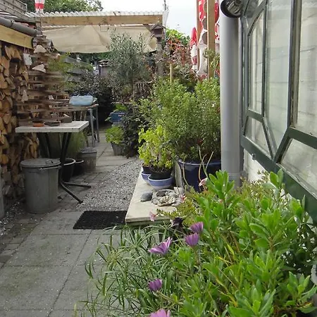 Bed & Breakfast En Het Spookhuis