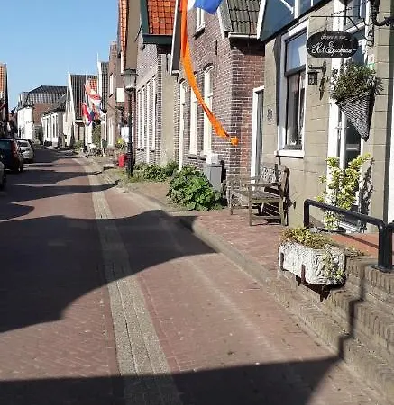 En Het Spookhuis Bed & Breakfast *